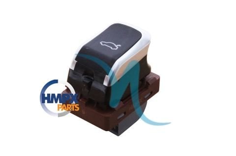 Audi A4-A5-Q5 12>15 Bagaj Açma Düğmesi : Kromlu