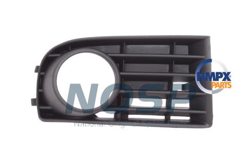 Volkswagen Golf 5 04>10 Sis Far Çerçevesi Sağ : Sis Far Delikli
